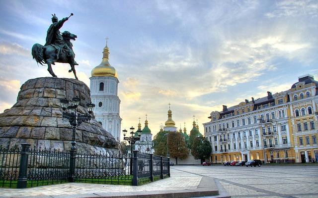 Кваліфікаційні іспити у киян прийматимуть у регіонах