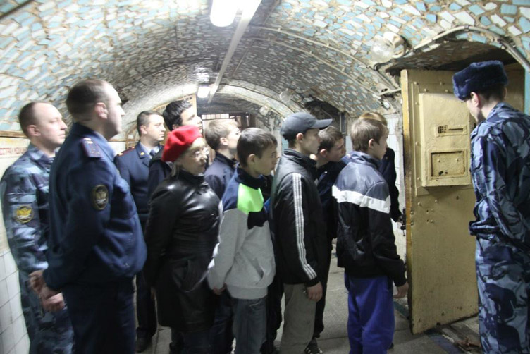 Обрання запобіжного заходу неповнолітнім роз`яснив ВСС, — документ