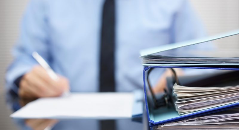 Участь присяжного як сторони у справі не породжує конфлікт інтересів у судді
