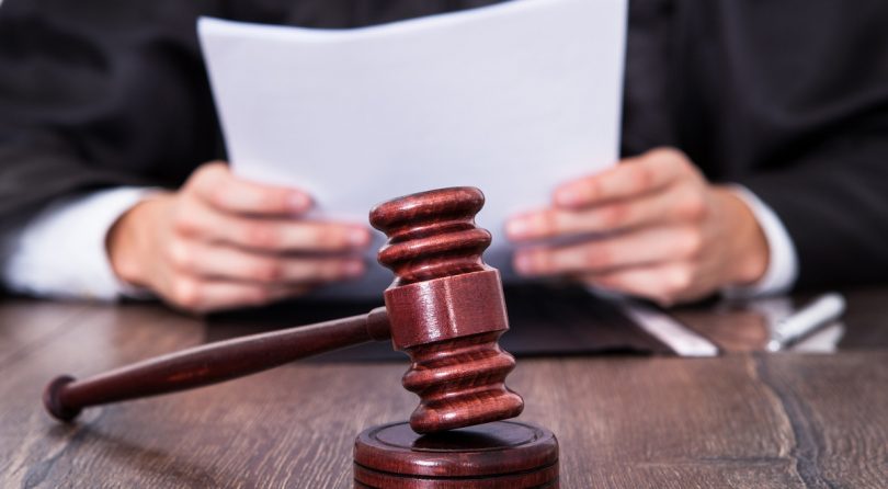 Зловживання процесуальними правами в адміністративному судочинстві