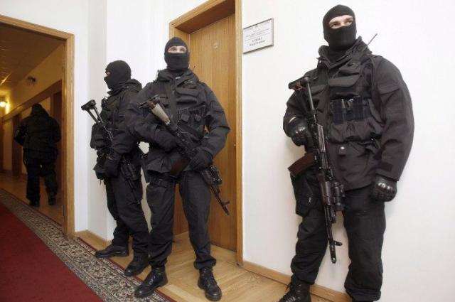 Яку роль під час обшуку має обрати адвокат, аби і клієнта захистити, і гонорар не втратити