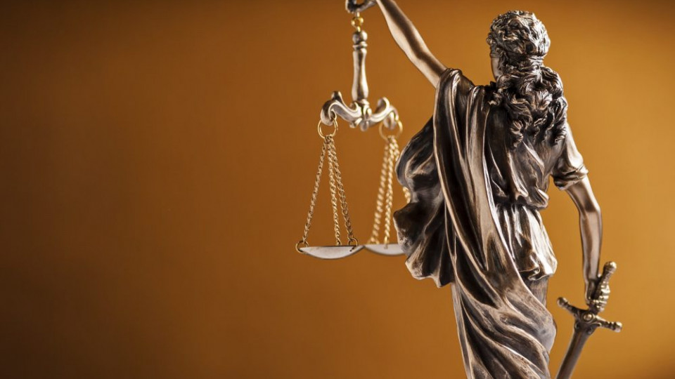 Про співвідношення ефективності захисту та результату судового розгляду